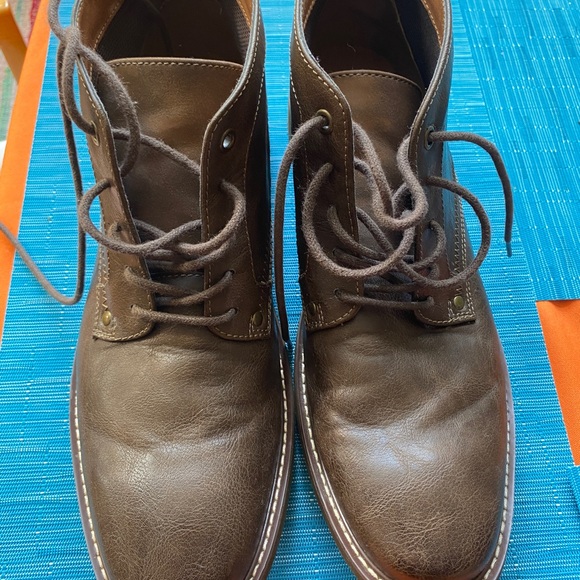 Guess boots. Size 11 - Picture 2 of 2